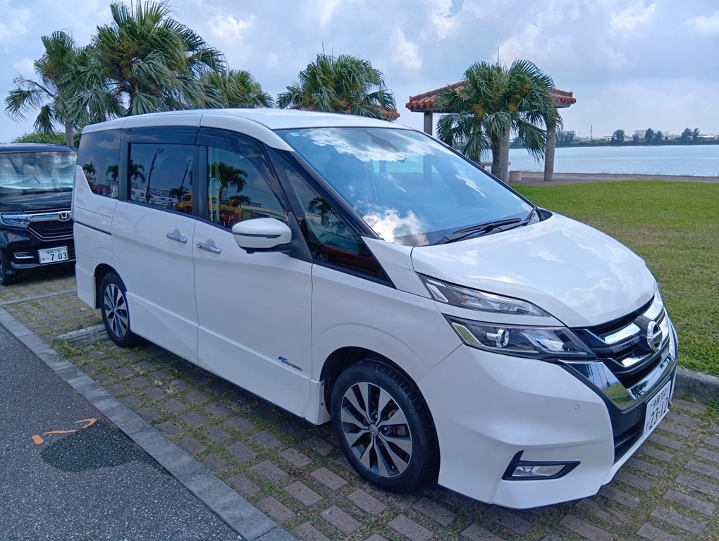 최단 5분이면 렌털 완료! 원하시는 장소까지 차량을 전달해 드립니다! 넓은 실내로 여유롭고 편안하게 이용하실 수 있습니다.